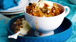 10-minute-apple-berry-crumble